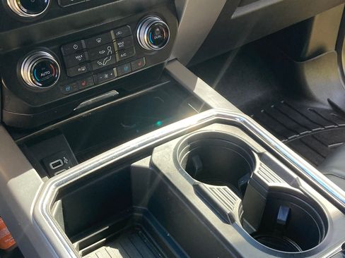 Used 2019 Ford F350 Platinum w/ Platinum Ultimate Package image 19