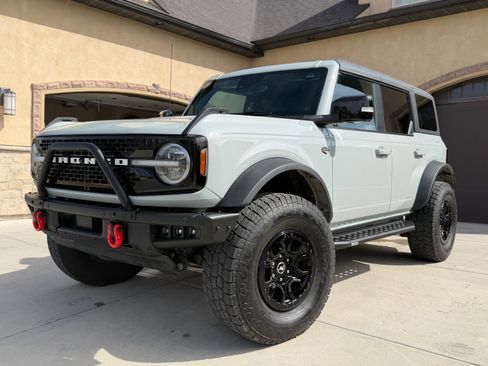 Used 2021 Ford Bronco Wildtrak image 9