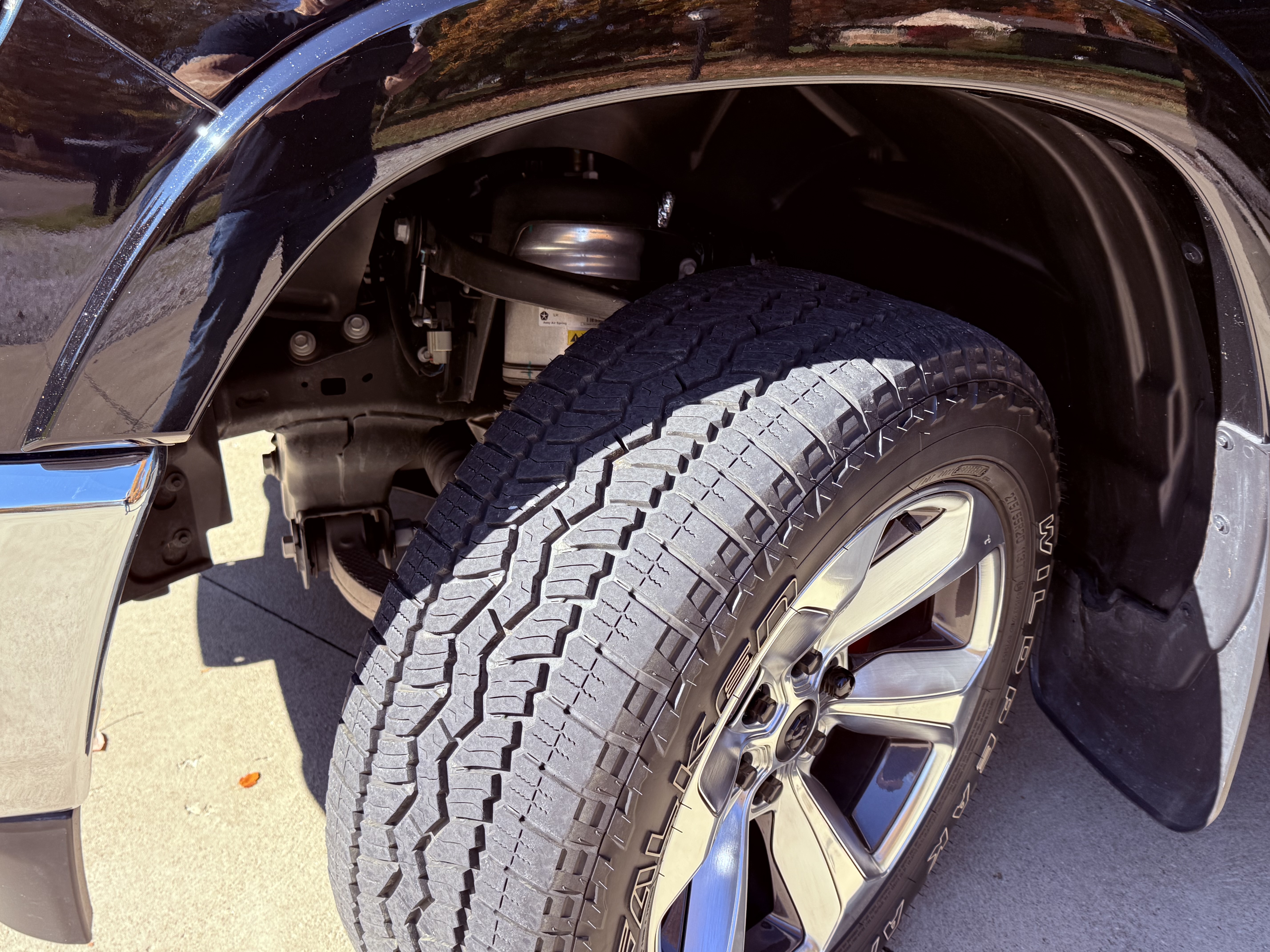 Used 2021 RAM 1500 Limited AWD/4WD image 25