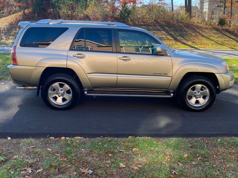 Used 2003 Toyota 4Runner Limited AWD/4WD image 1