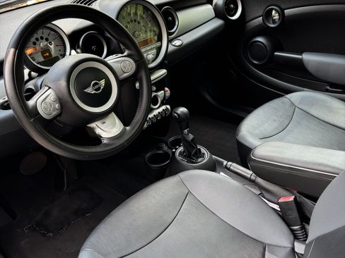 Used 2009 MINI Cooper Hardtop image 4