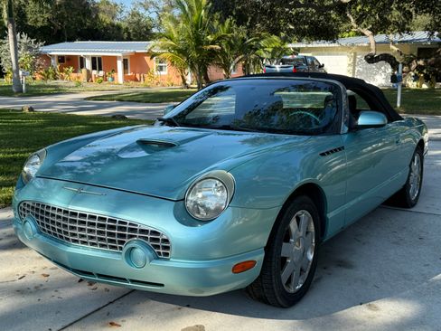 Used 2002 Ford Thunderbird image 10