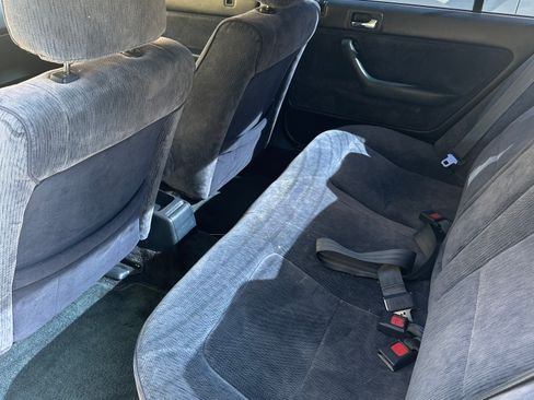 Used 1993 Honda Accord LX image 10