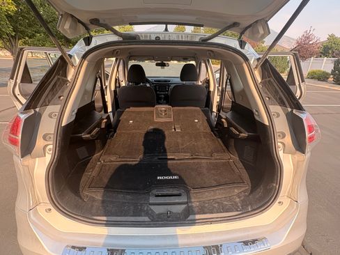 Used 2016 Nissan Rogue S AWD/4WD image 14