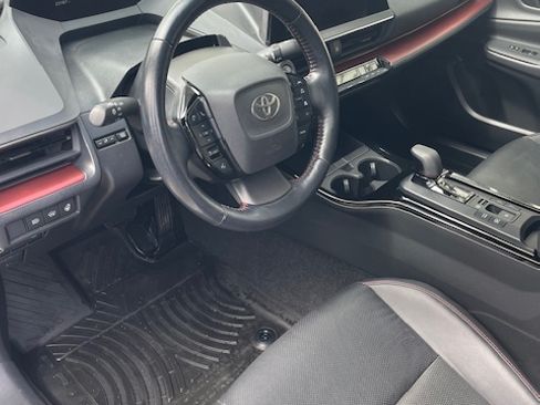 Used 2023 Toyota Prius Prime image 4