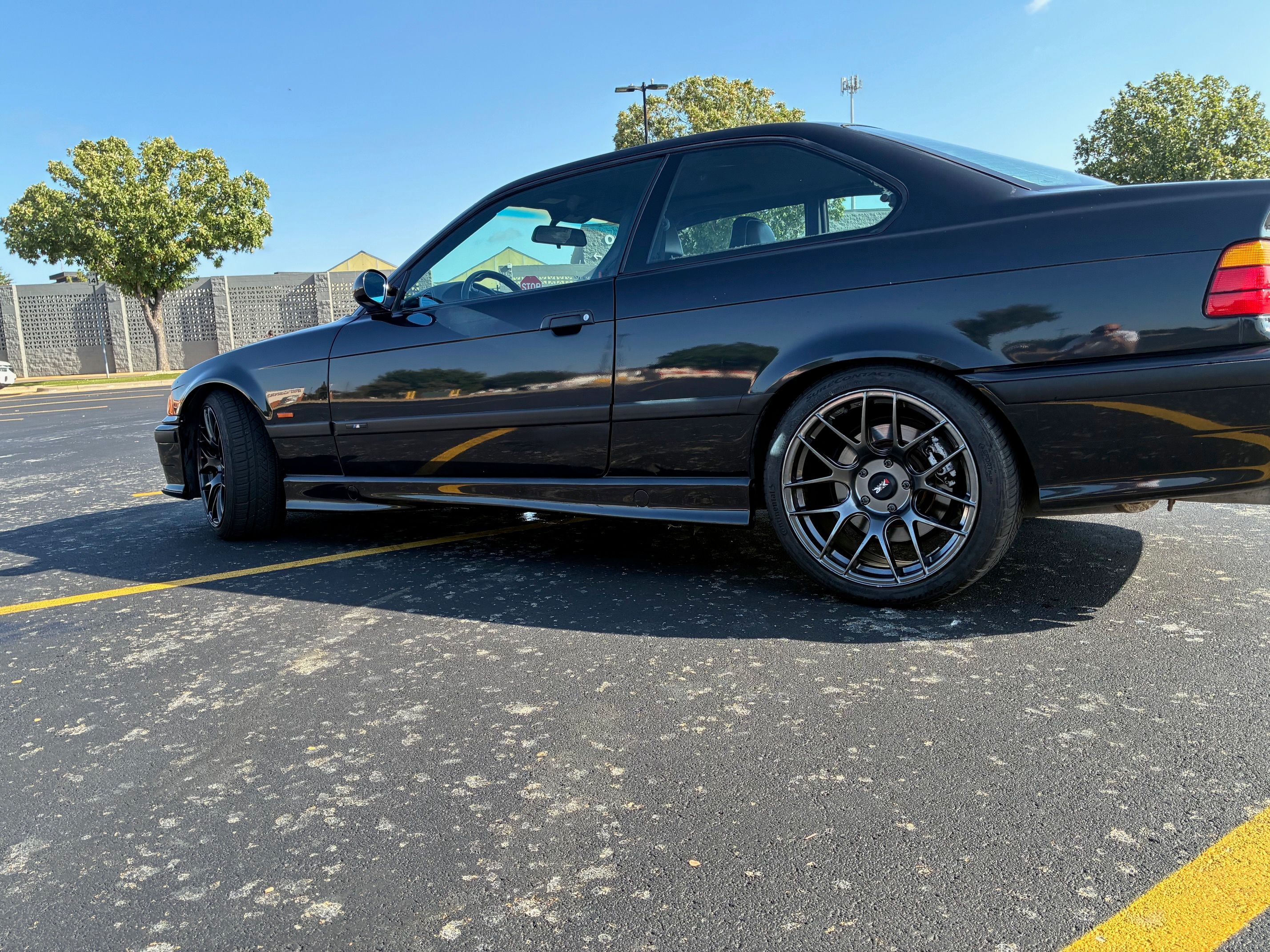 Used 1998 BMW M3 Coupe RWD image 5