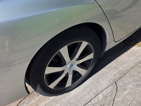 Used 2016 Toyota Mirai FWD image 10