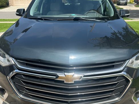Used 2018 Chevrolet Traverse Premier FWD image 1