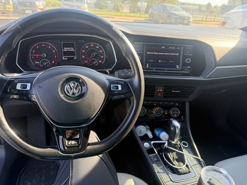 Used 2019 Volkswagen Jetta R-Line w/ R-Line Cold Weather Package FWD image 12