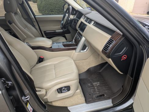 Used 2017 Land Rover Range Rover Supercharged image 17