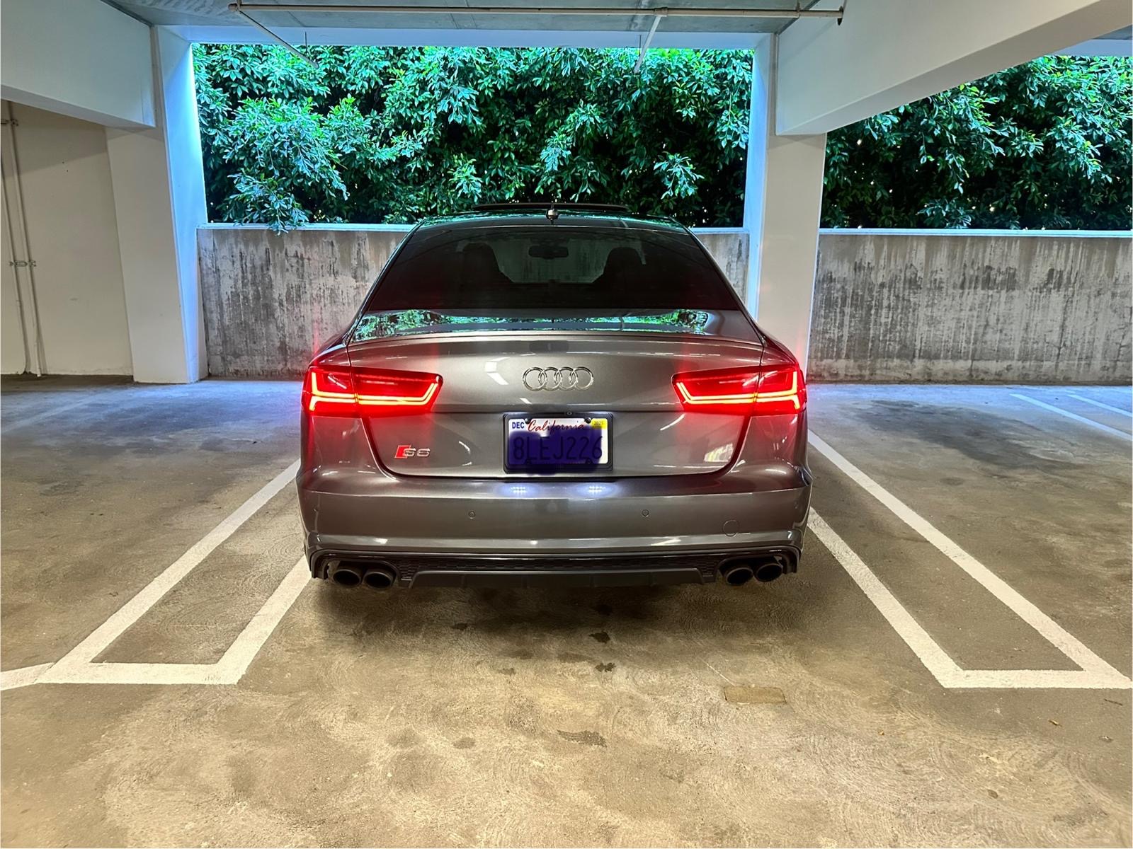 Used 2017 Audi S6 Premium Plus w/ Driver Assistance Package AWD/4WD image 9