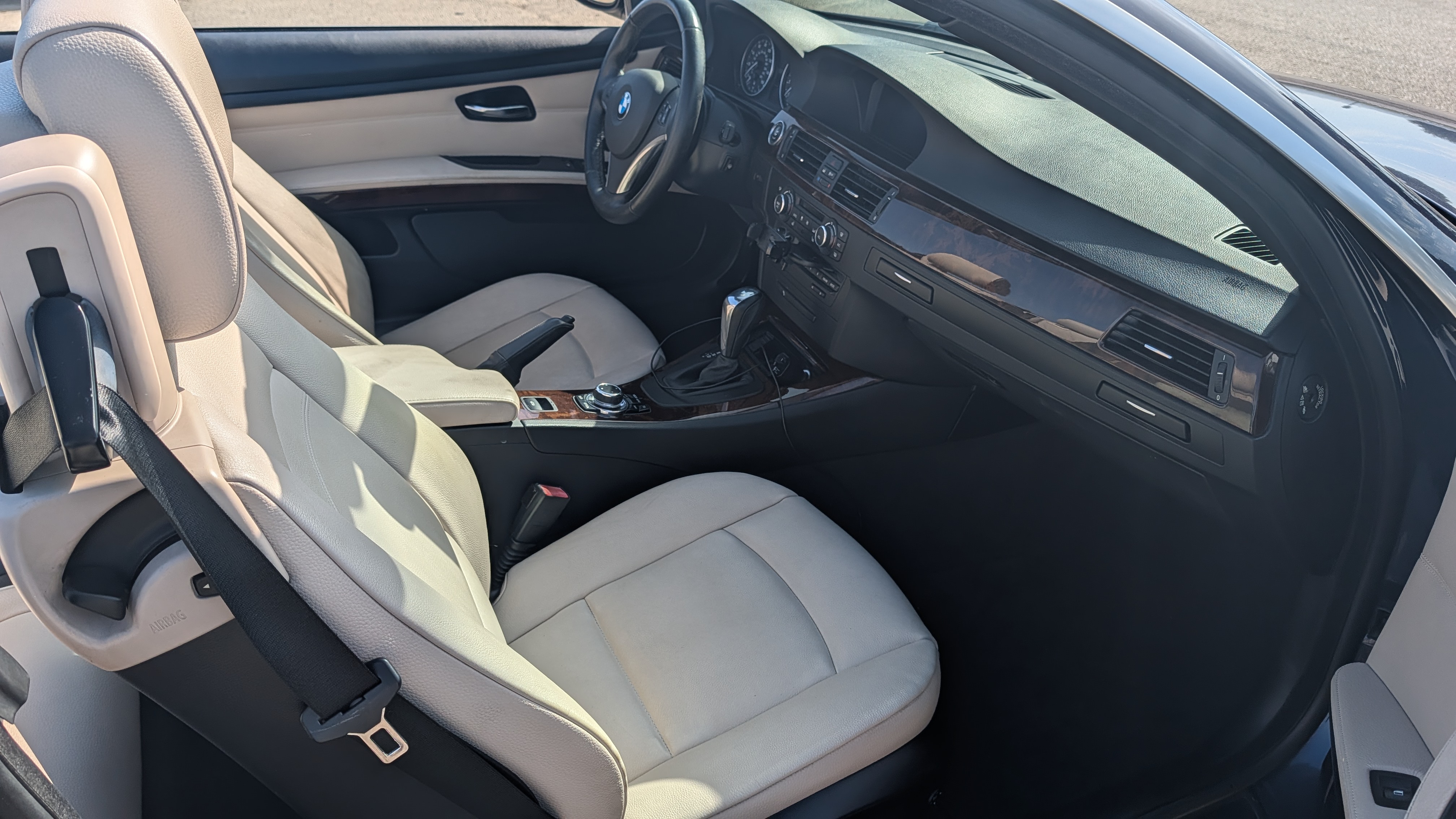 Used 2013 BMW 328i Convertible RWD image 18