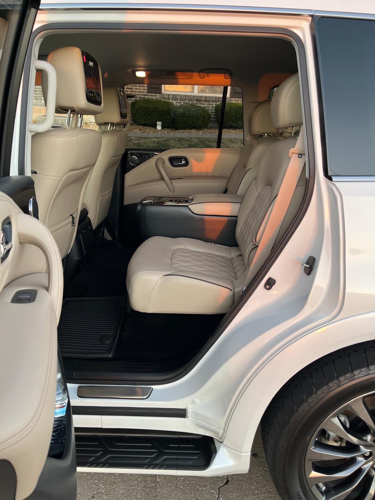 Used 2023 Nissan Armada Platinum w/ Captain's Chairs Package AWD/4WD image 5