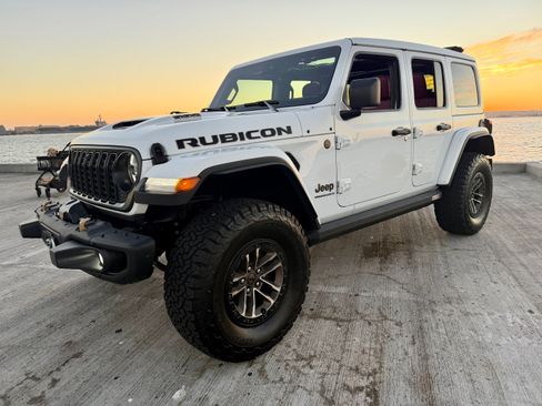 Used 2024 Jeep Wrangler Unlimited Rubicon 392 AWD/4WD image 2