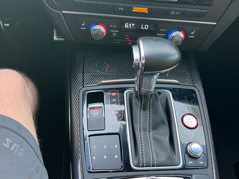 Used 2013 Audi S6 Prestige image 11