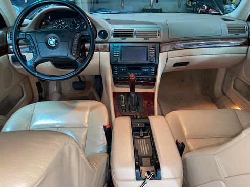 Used 2001 BMW 740iL RWD image 11