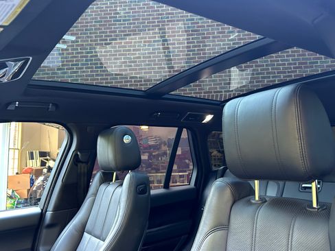 Used 2016 Land Rover Range Rover HSE AWD/4WD image 19