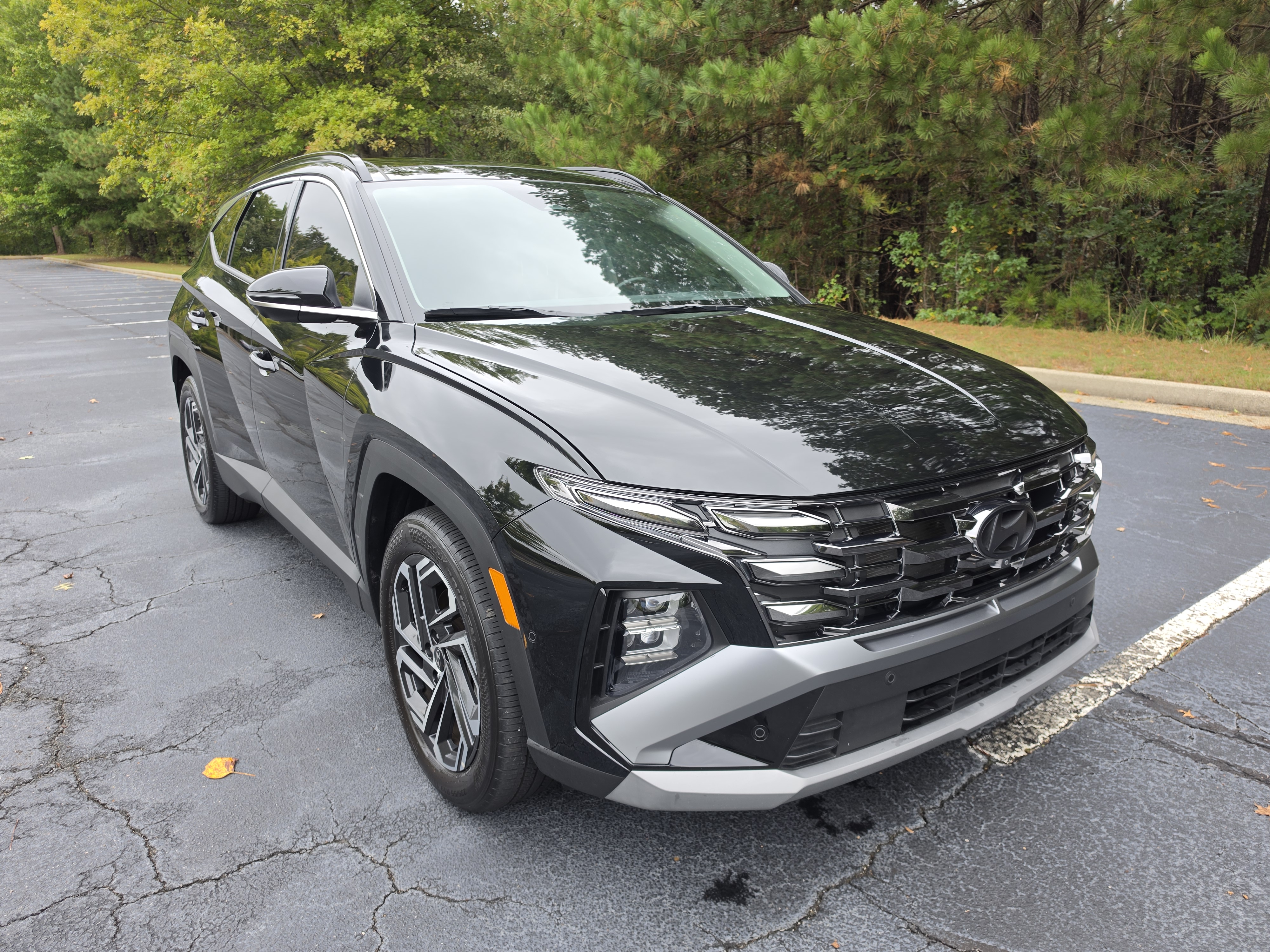 Used 2025 Hyundai Tucson Limited FWD image 2