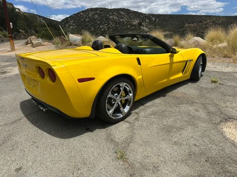 Used 2011 Chevrolet Corvette Grand Sport w/ Preferred Equipment Group RWD image 5