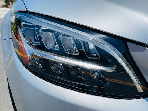 Used 2019 Mercedes-Benz C 300 Sedan image 5