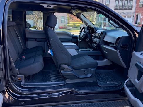 Used 2018 Ford F150 XL w/ Equipment Group 101A Mid image 9