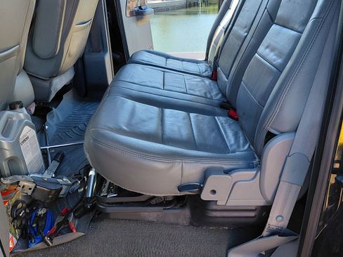 Used 2005 Ford F250 Lariat image 15