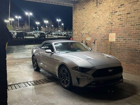 Used 2021 Ford Mustang Premium image 15