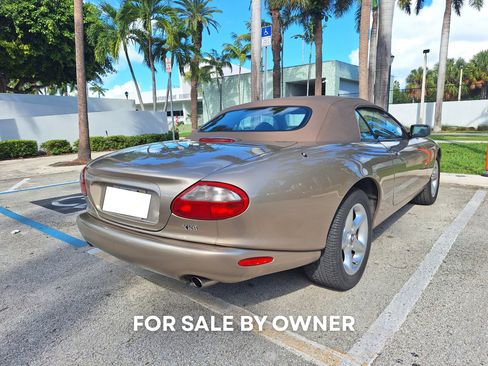 Used 2000 Jaguar XK8 Convertible image 28