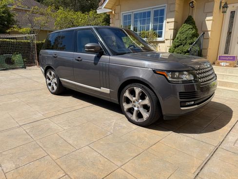 Used 2017 Land Rover Range Rover Supercharged AWD/4WD image 10