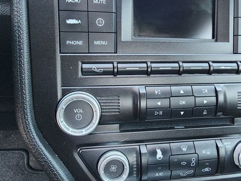 Used 2015 Ford Mustang Coupe image 16