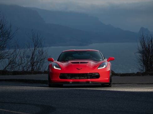 Used 2016 Chevrolet Corvette Z06 w/ 3LZ Preferred Equipment Group image 2