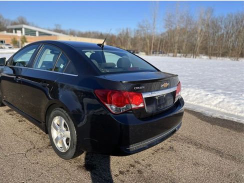 Used 2011 Chevrolet Cruze LT w/ RS Package image 9