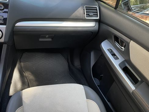 Used 2016 Subaru Crosstrek 2.0i Premium w/ Moonroof Package AWD/4WD image 13