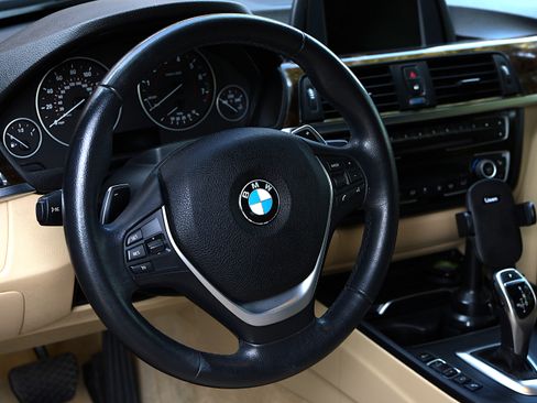 Used 2016 BMW 428i Convertible RWD image 15