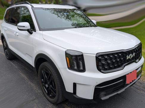 Used 2024 Kia Telluride SX X-Line AWD/4WD image 1