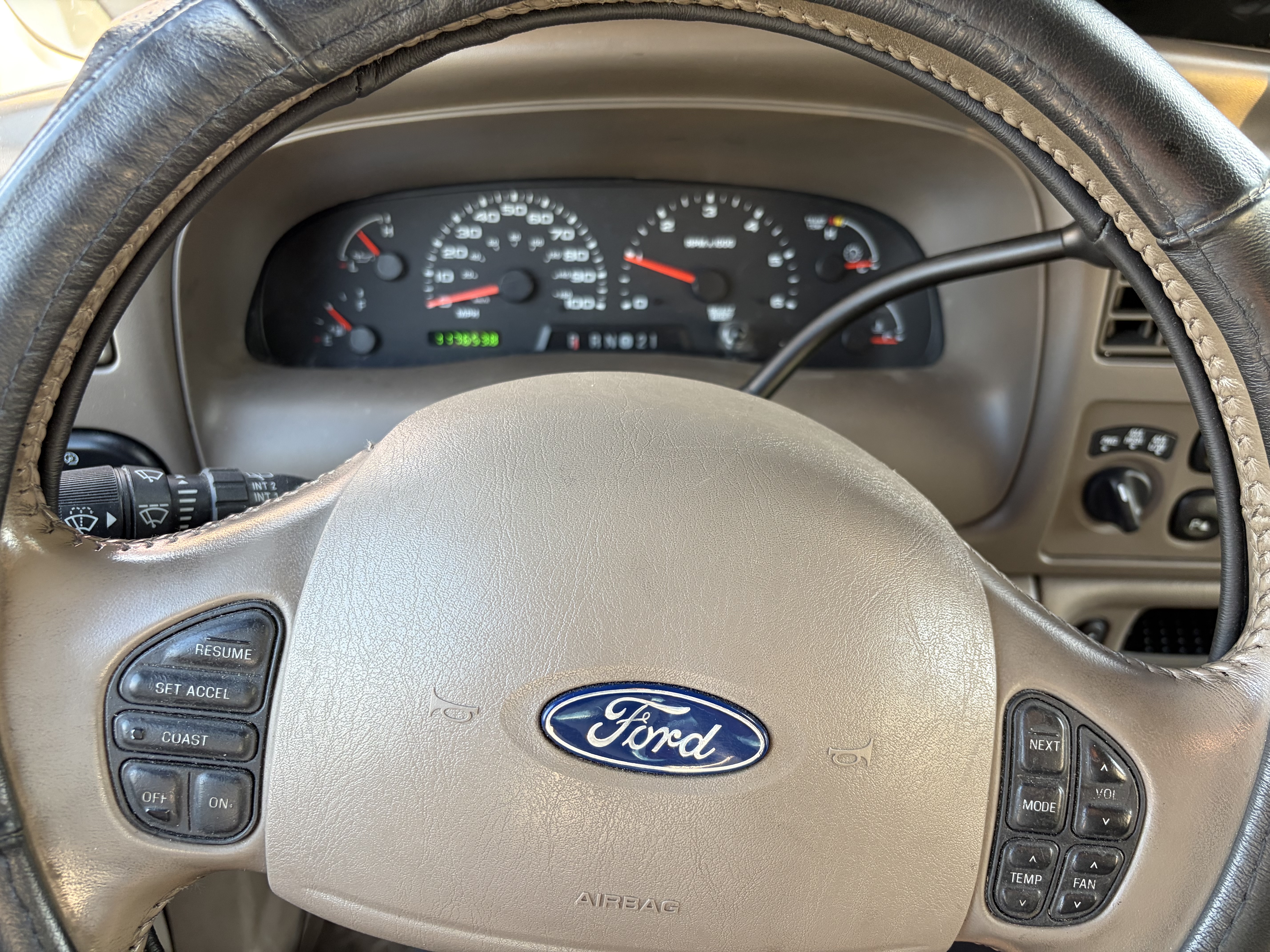 Used 2003 Ford Excursion Limited AWD/4WD image 8
