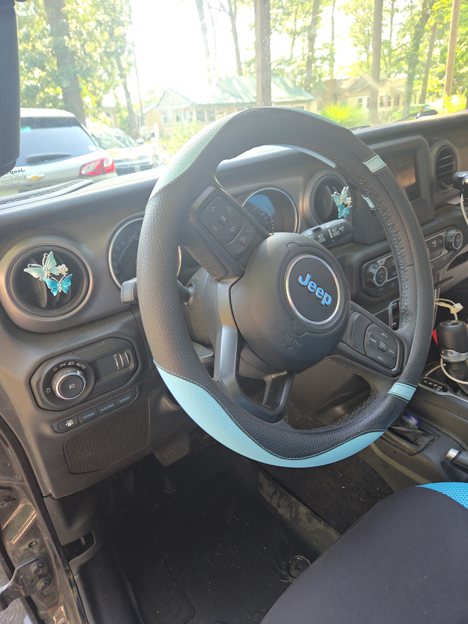 Used 2023 Jeep Wrangler Unlimited AWD/4WD image 6