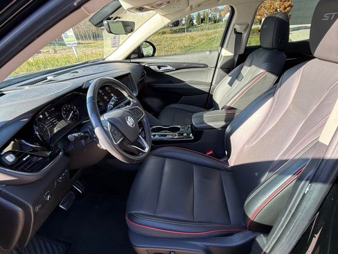 Used 2022 Buick Envision Essence w/ Technology Package II image 11