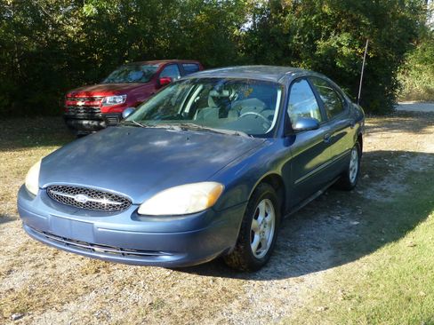 Used 2002 Ford Taurus SE FWD image 1