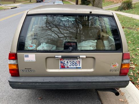 Used 1994 Volvo 940 Turbo RWD image 11