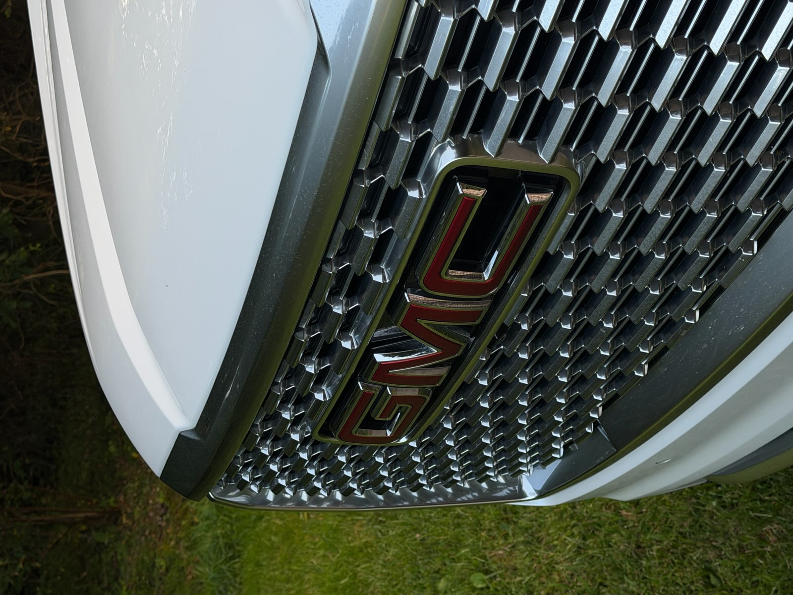 Used 2022 GMC Yukon XL Denali AWD/4WD image 5