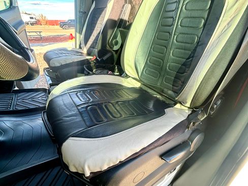 Used 2015 Mercedes-Benz Sprinter 3500 image 25