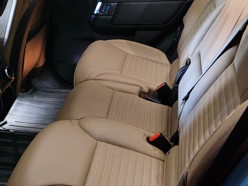 Used 2023 Land Rover Discovery HSE R-Dynamic image 16