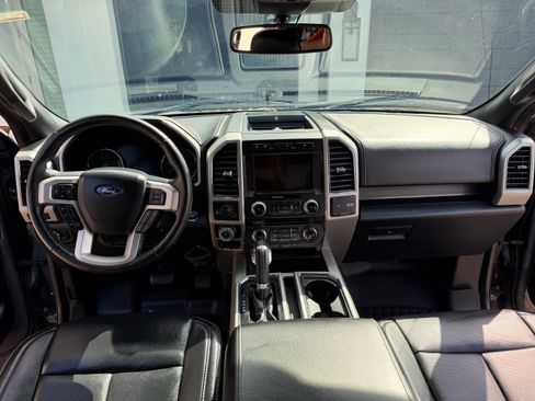 Used 2018 Ford F150 Lariat w/ Equipment Group 502A Luxury AWD/4WD image 17