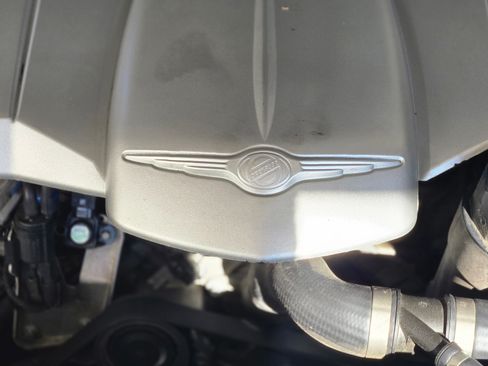 Used 2005 Chrysler Crossfire Limited image 16