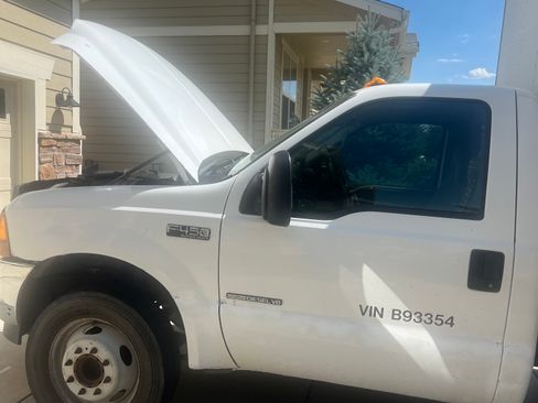 Used 2001 Ford F450 2WD Regular Cab Super Duty image 2