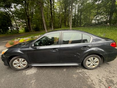 Used 2010 Subaru Legacy 2.5i