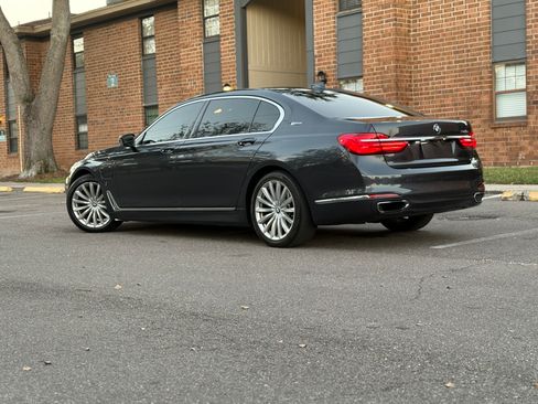 Used 2017 BMW 740e xDrive image 4