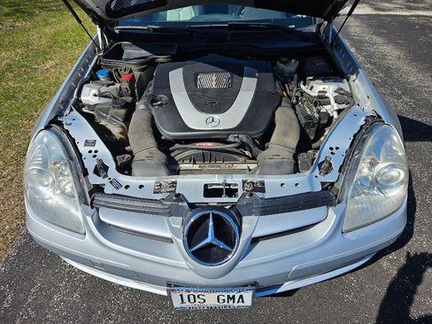 Used 2005 Mercedes-Benz SLK 350 image 8