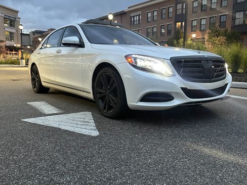Used 2017 Mercedes-Benz S 550 4MATIC Sedan image 8